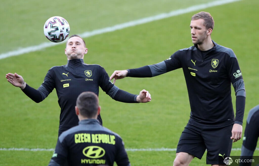 的临时主帅 的临时主帅