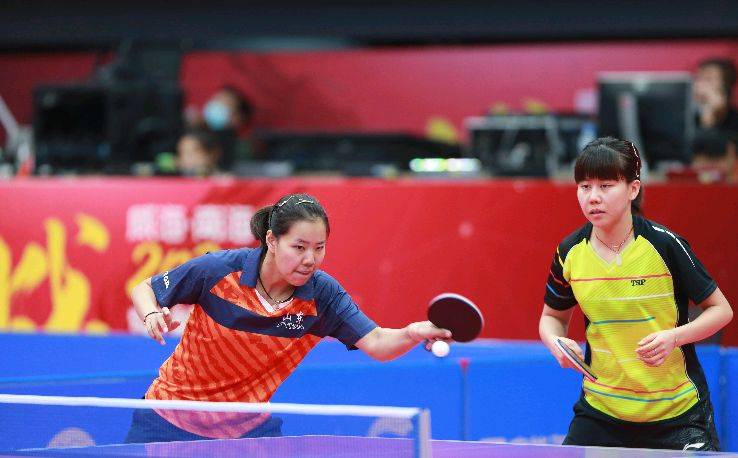 克制与清醒 克制与清醒